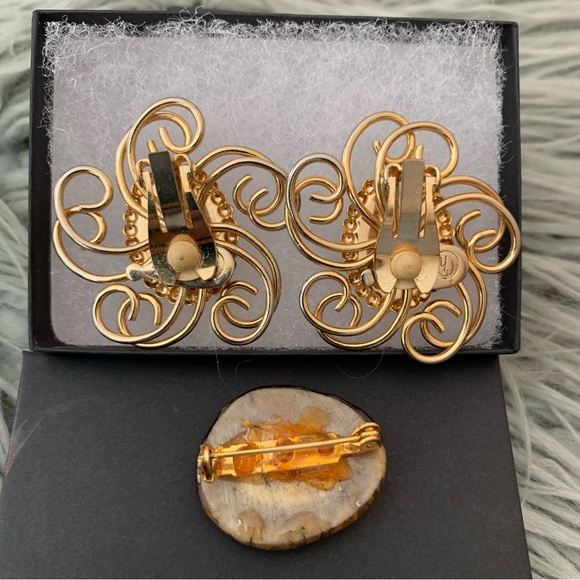 Vintage Chameleon Clip in Earrings plus bonus Flower inlay Amber Pin - Picture 5 of 9